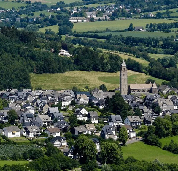 Blick auf Schmallenberg und die umliegende Umgebung